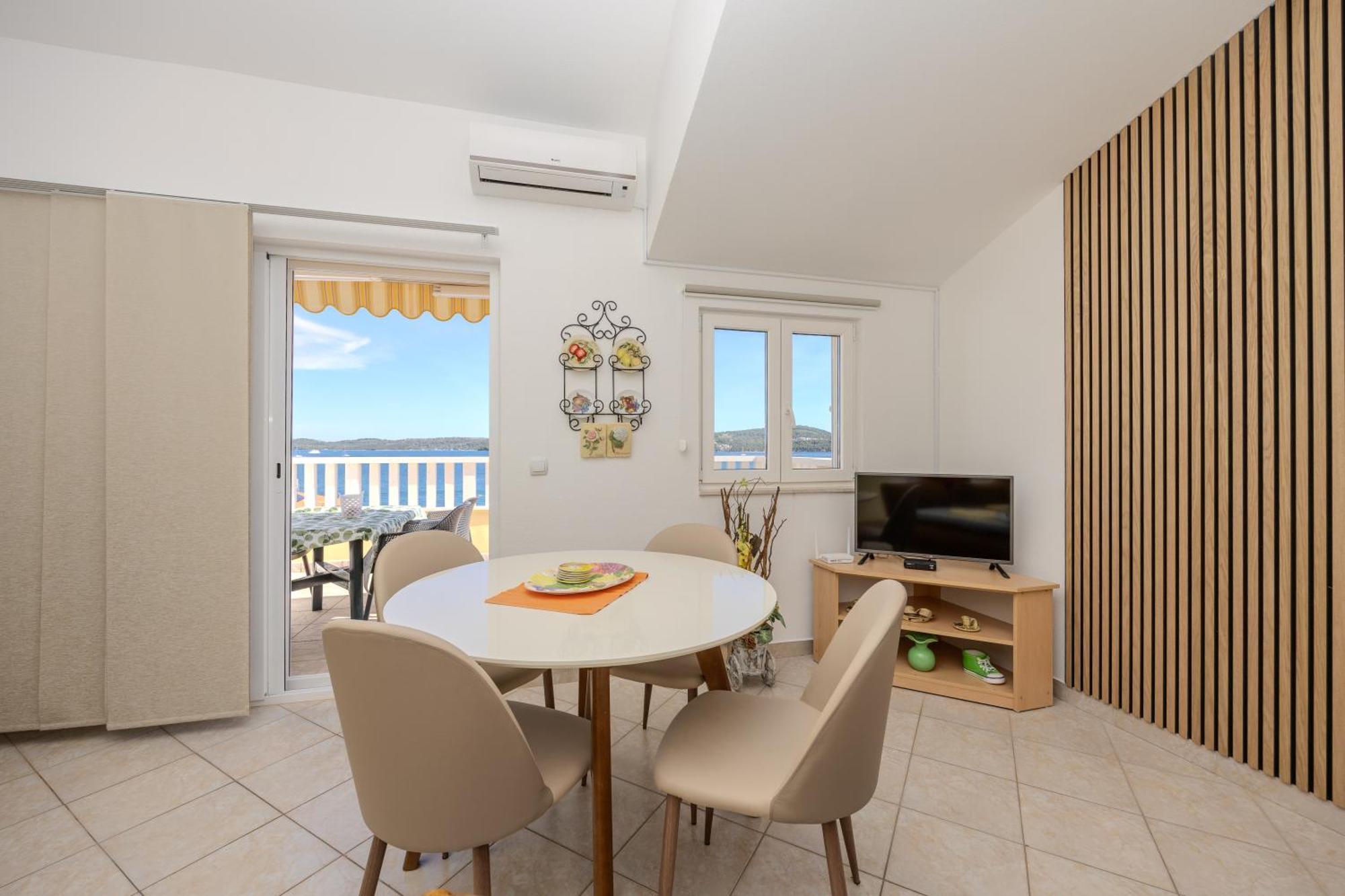 Apartman Markulin Trogir Ngoại thất bức ảnh