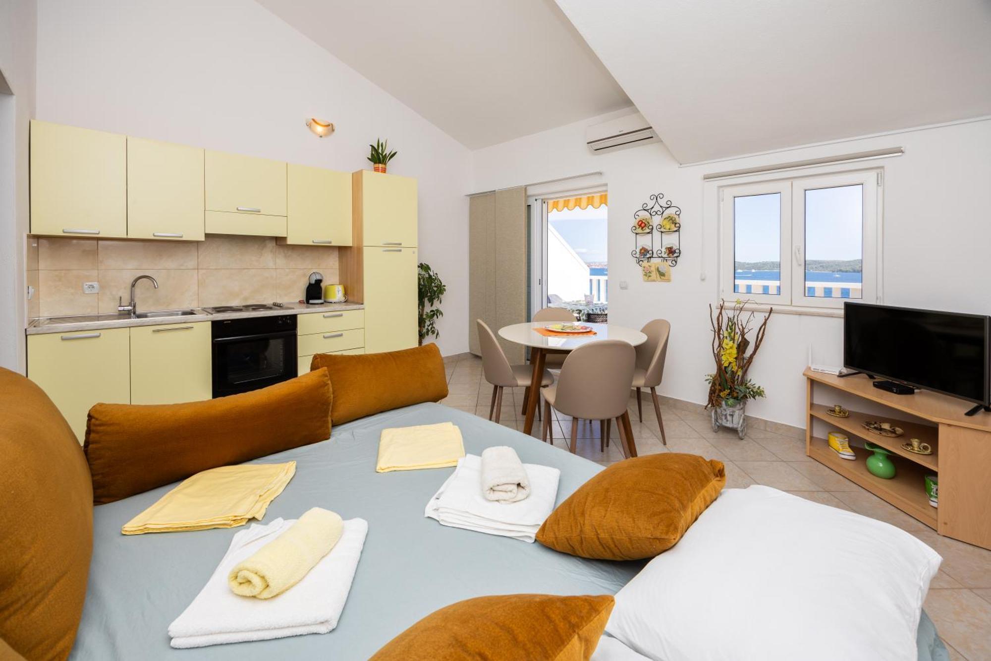 Apartman Markulin Trogir Ngoại thất bức ảnh